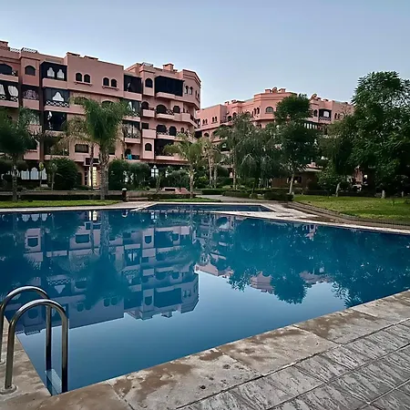 Premium Village Oasis Avec 5 Piscines Et Jardins